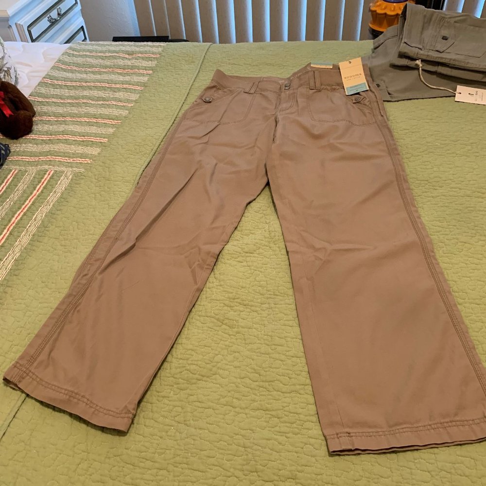 NWT Sonoma modern fit khakis